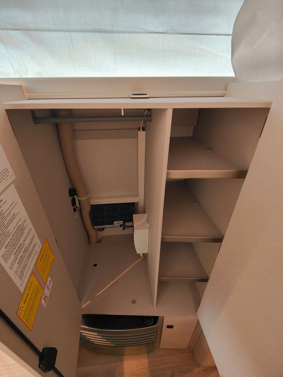 Fahrzeugabbildung HYMER / ERIBA / HYMERCAR Touring 530 Tango Red - JETZT 8.024€ SPAREN !!!