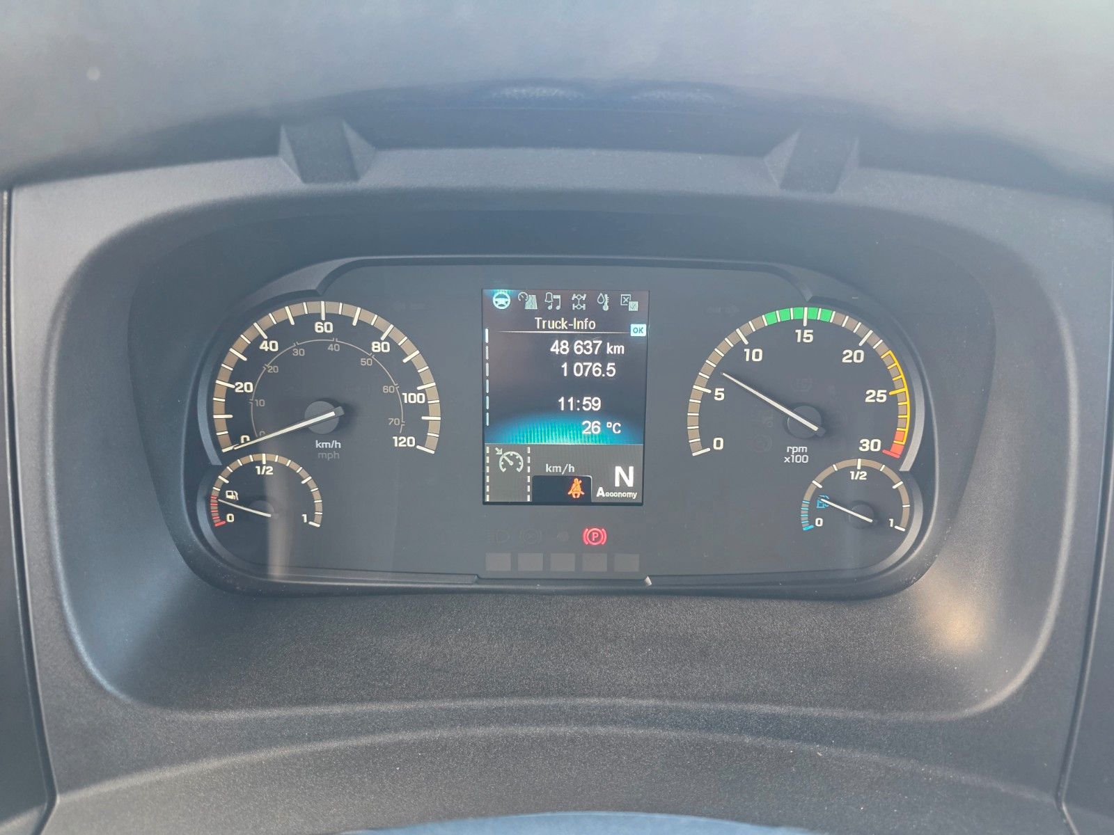 Fahrzeugabbildung Mercedes-Benz Atego 818 L ThermoKing V-600 Max LBW Klima