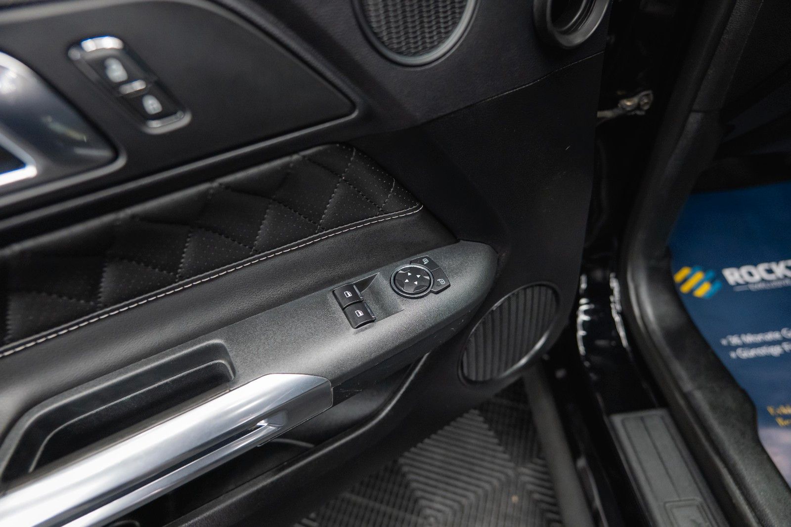 Fahrzeugabbildung Ford Mustang Shelby Coupe GT 350 Package Dark Horse