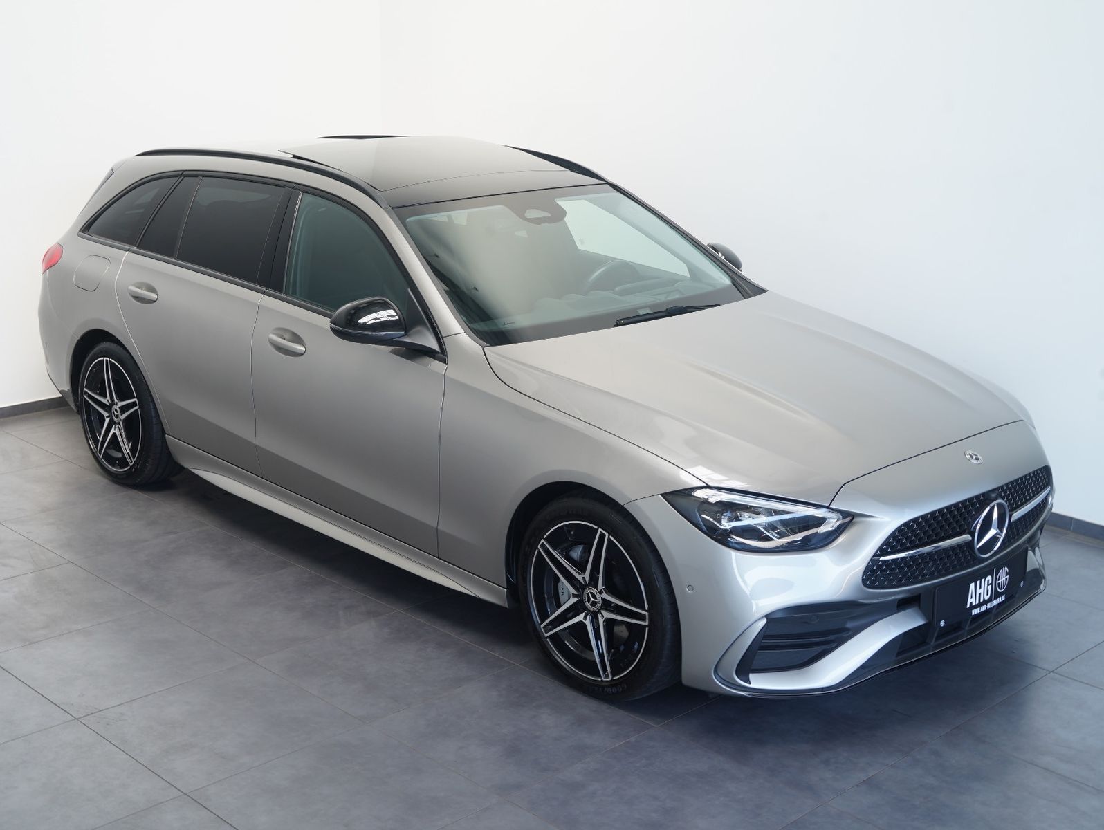 Fahrzeugabbildung Mercedes-Benz C 220 T d AMG Line DISTRONIC/PANORAMA/AHK