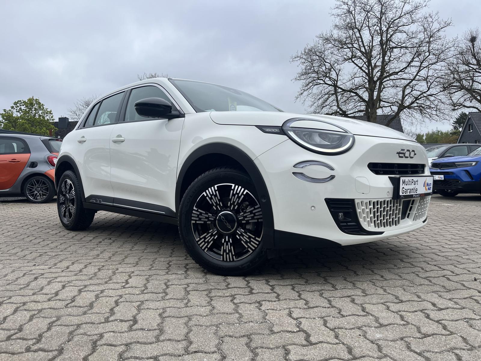 Fiat 600 HYBRID/SHZ/AC-AUTO/DCT/PDC/LED/KAMERA/1.HD