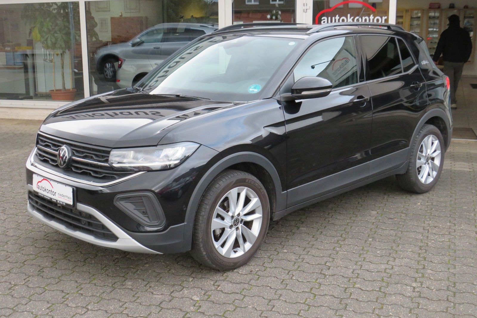 Fahrzeugabbildung Volkswagen T-CROSS DSG GOAL AHK PDC NAVI ASSISTENT-PA. 1.HD