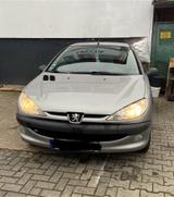 Peugeot 206 mit CarPlay - Peugeot 206 in Mainz