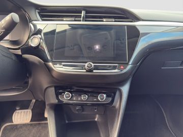 Fotografie des Opel Corsa Elegance AT Leder Kamera LED Sitzheizung
