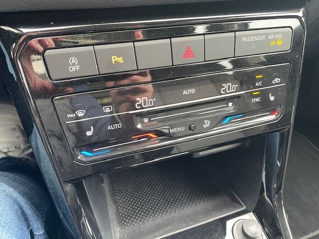 T-Cross 1.0 TSI Automatik LED ACC Apple CarPlay 