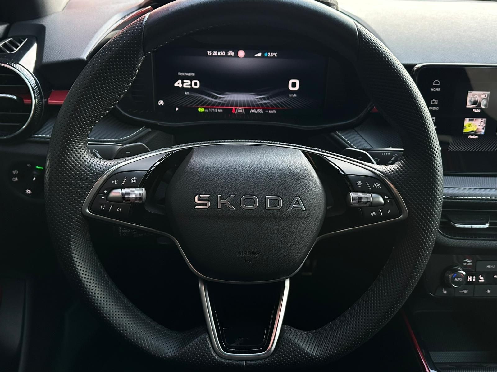 SKODA Fabia 1.5 TSI MONTE CARLO* LED#SHZ#LH#FH#KEYLESS - Image 11