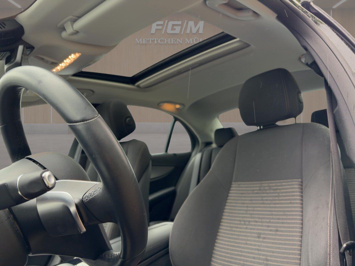 Mercedes-Benz E 220d Limousine Avantgarde/LED/Navi/SHD/Kamera/ foto 12