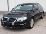 Volkswagen Passat Lim. Comfortline TÜV - SERVICE NEU - VW Passat bis 5.000 Euro