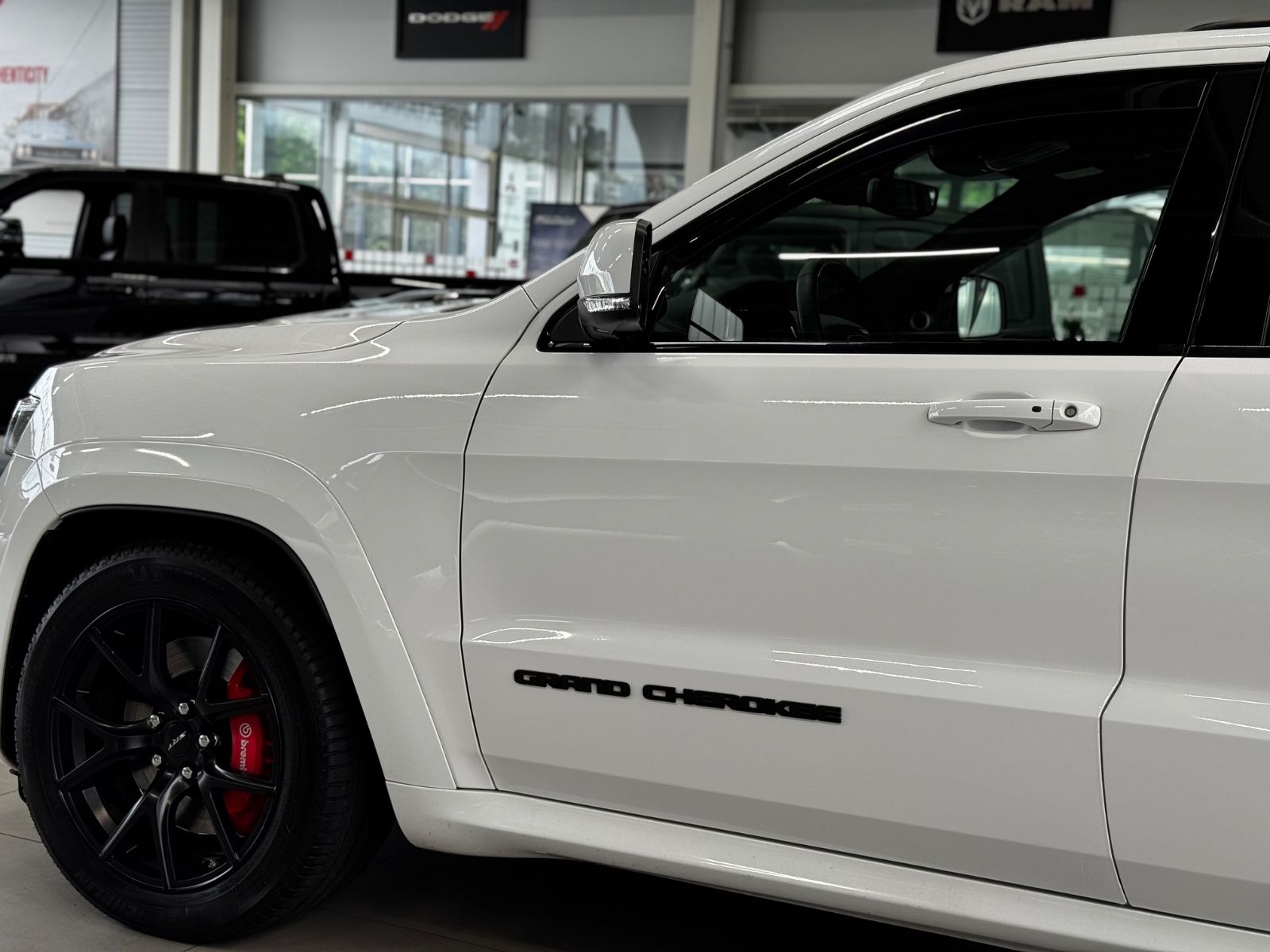 Fahrzeugabbildung Jeep Grand Cherokee 6.4 V8 HEMI SRT   "LPG-Gasanlage"