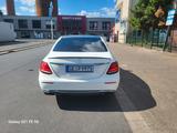 Mercedes-Benz E 220 d Autom. - - Mercedes-Benz E 220 in Bochum