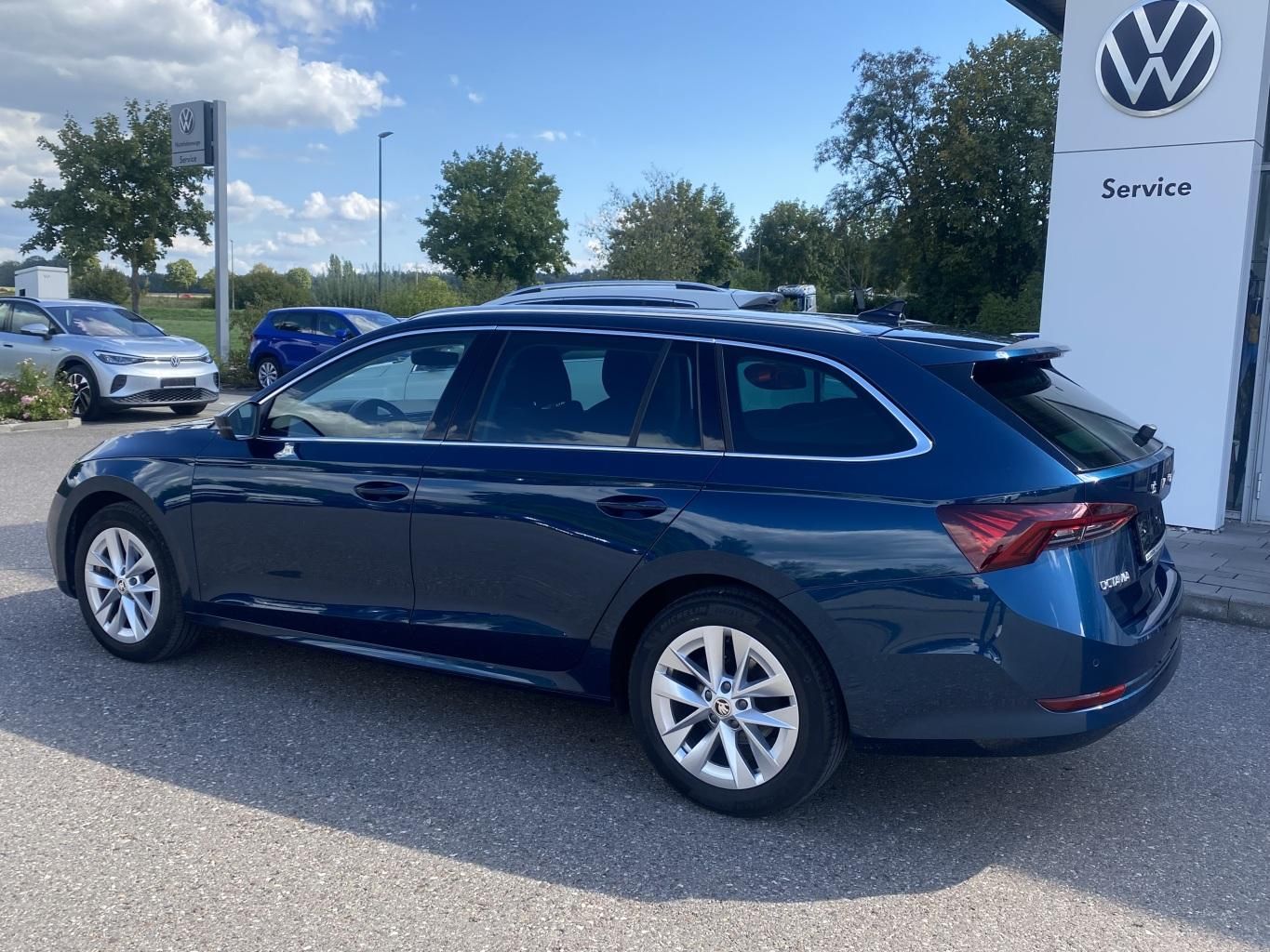 Skoda Octavia Combi 2.0 TDI DSG Style HEAD-UP+AHK+SMAR imagem 3