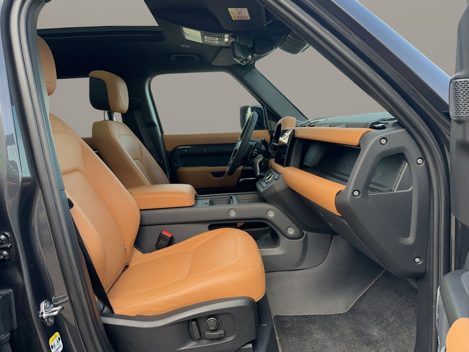 Land Rover Defender 110 5.0 P525 110 V8 Carpathian Matt AHK imagem 3