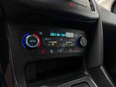 FORD Focus Titanium 1.0 EcoBoost Titanum Automatik