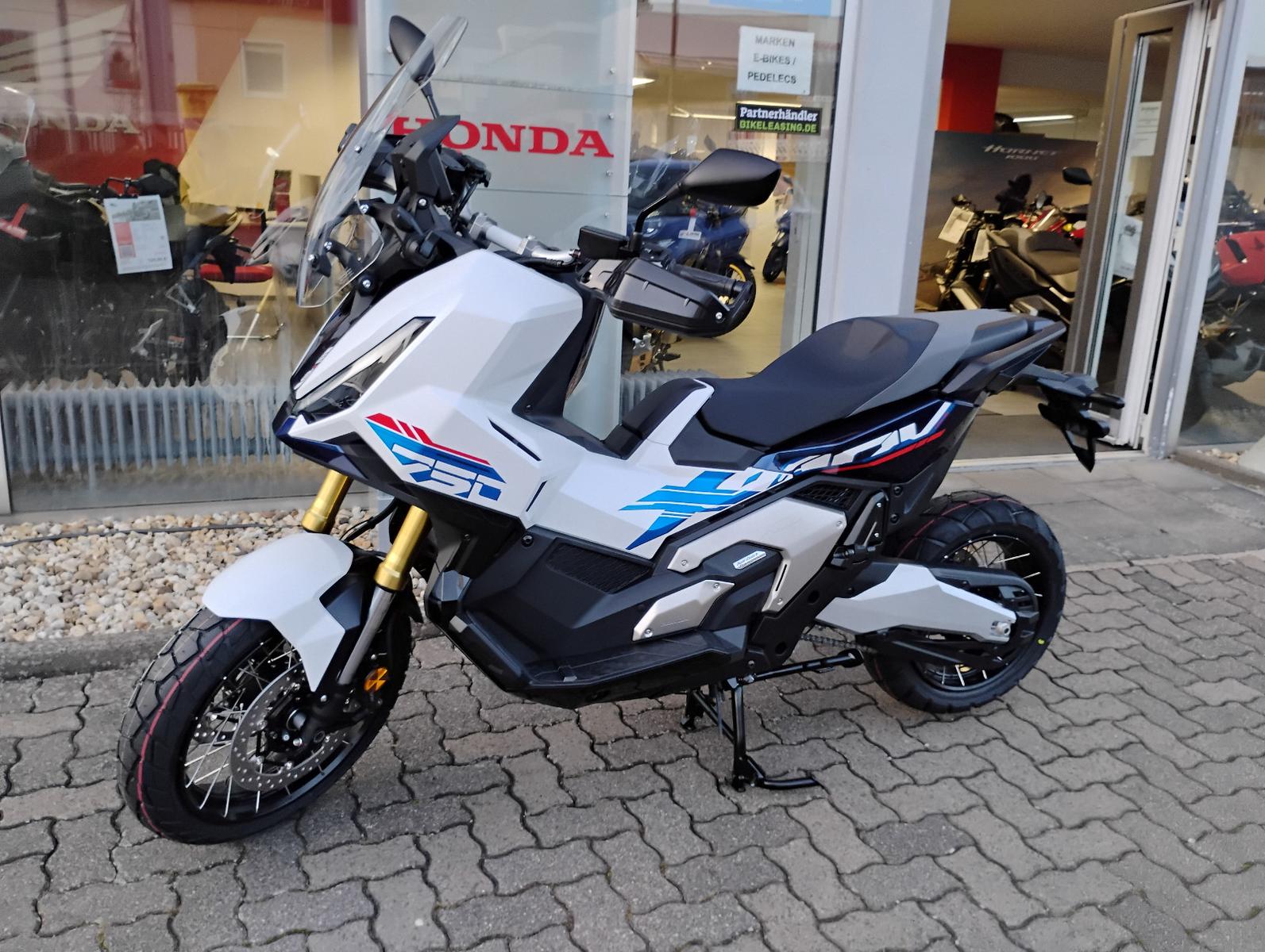 Honda X-ADV 750 Special Edition  MY26 i.Kundena.