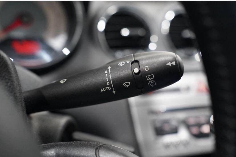 Peugeot 308 2012 — photo 9