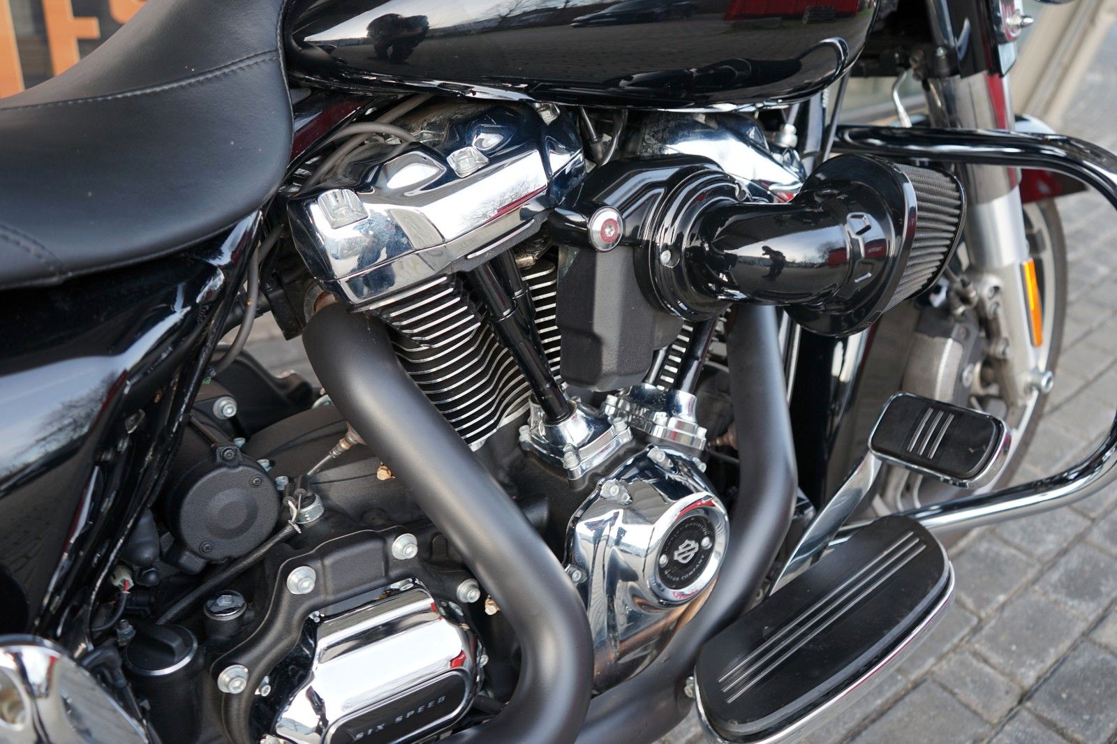 Fahrzeugabbildung Harley-Davidson Street Glide Special 107 FLHXS mit viel Zubehör