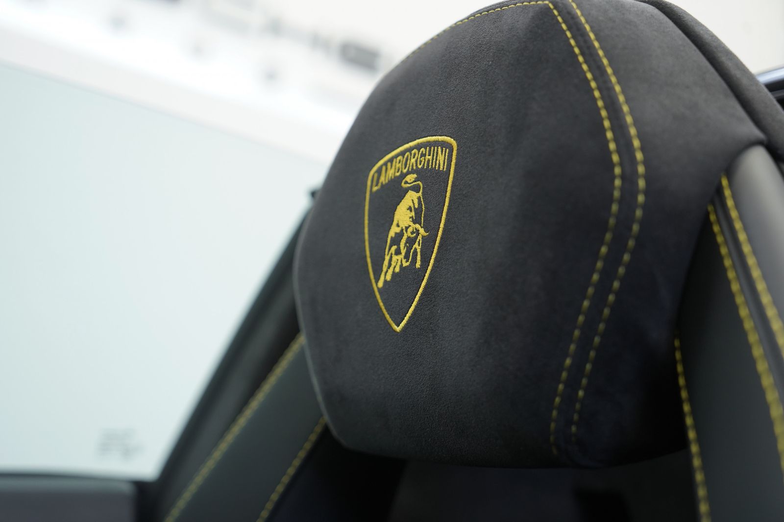 Lamborghini Aventador