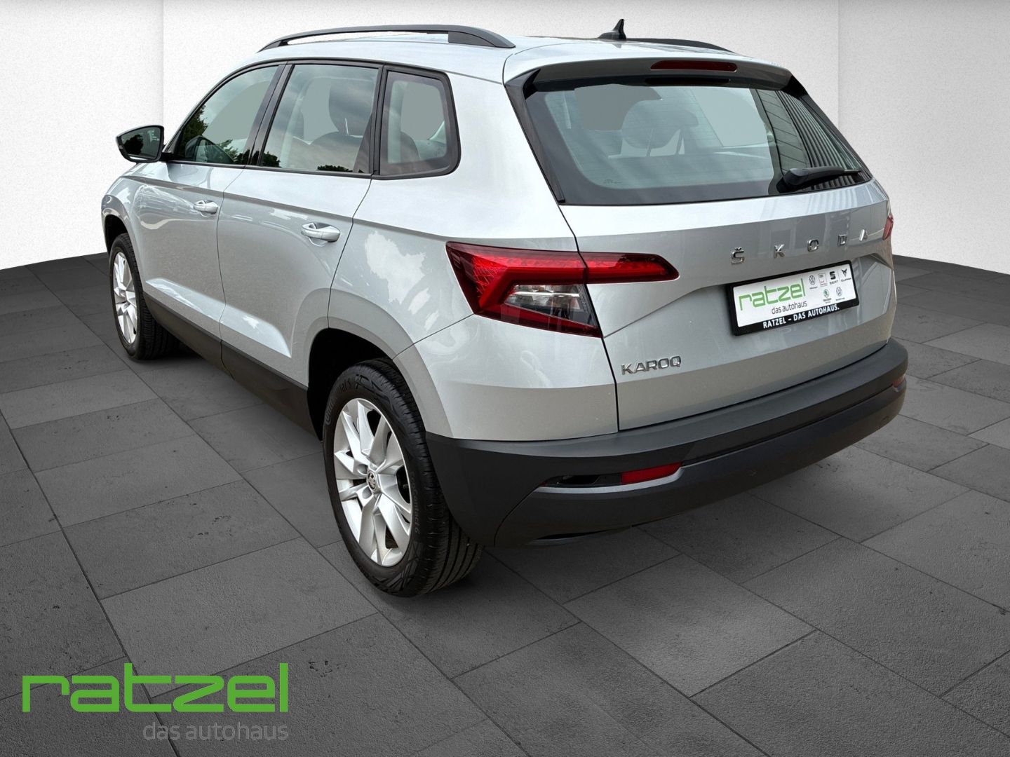Fahrzeugabbildung SKODA Karoq Ambition 1.5 TSI Automatik LED Sperrdiff.