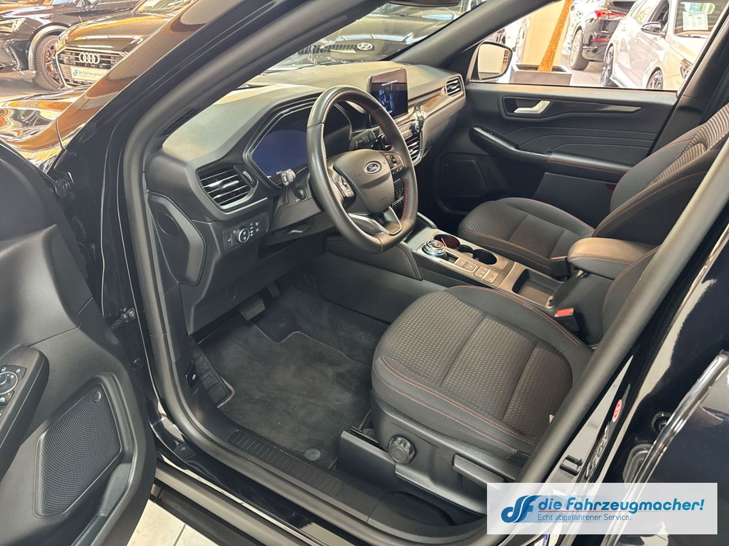 Fahrzeugabbildung Ford Kuga ST-Line HUD Navi Digitales Cockpit LED Blen