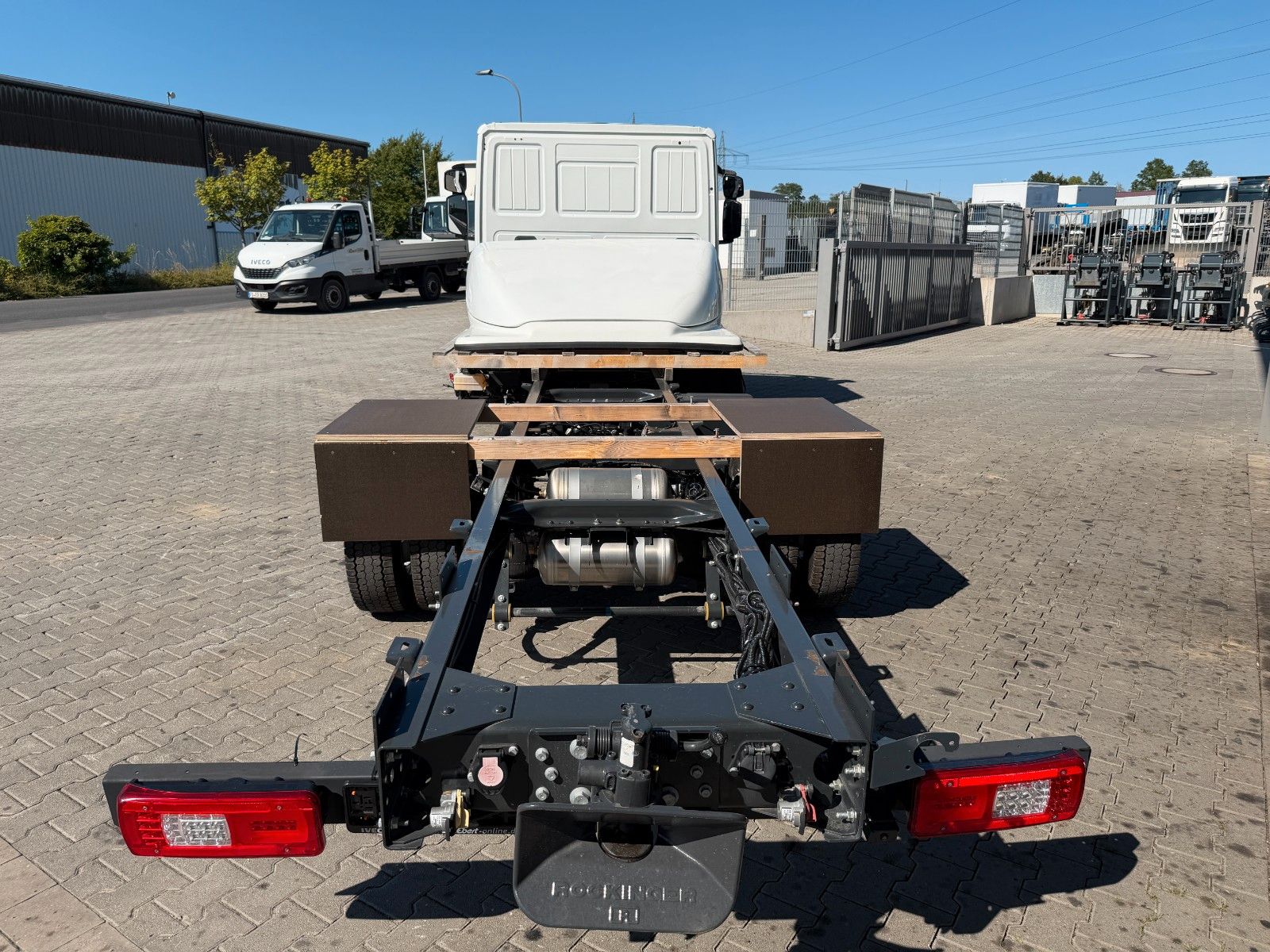 Fahrzeugabbildung Iveco Eurocargo ML80E21/P L-Haus AHK Standheizung