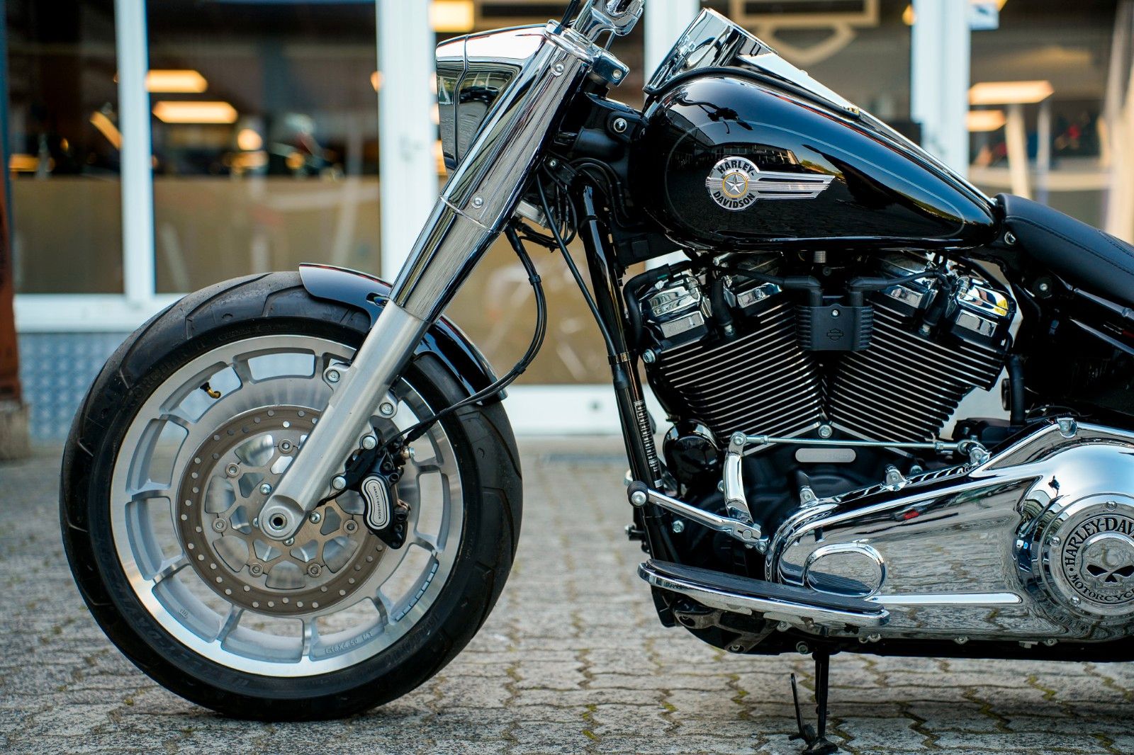 Fahrzeugabbildung Harley-Davidson SOFTAIL FAT BOY FLFBS 114 - JEKILL&HYDE -