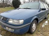 Volkswagen Passat 35i Variant/Kombi,Oldtimer 1.8l 90P... - Volkswagen Passat: Kombi, 35i