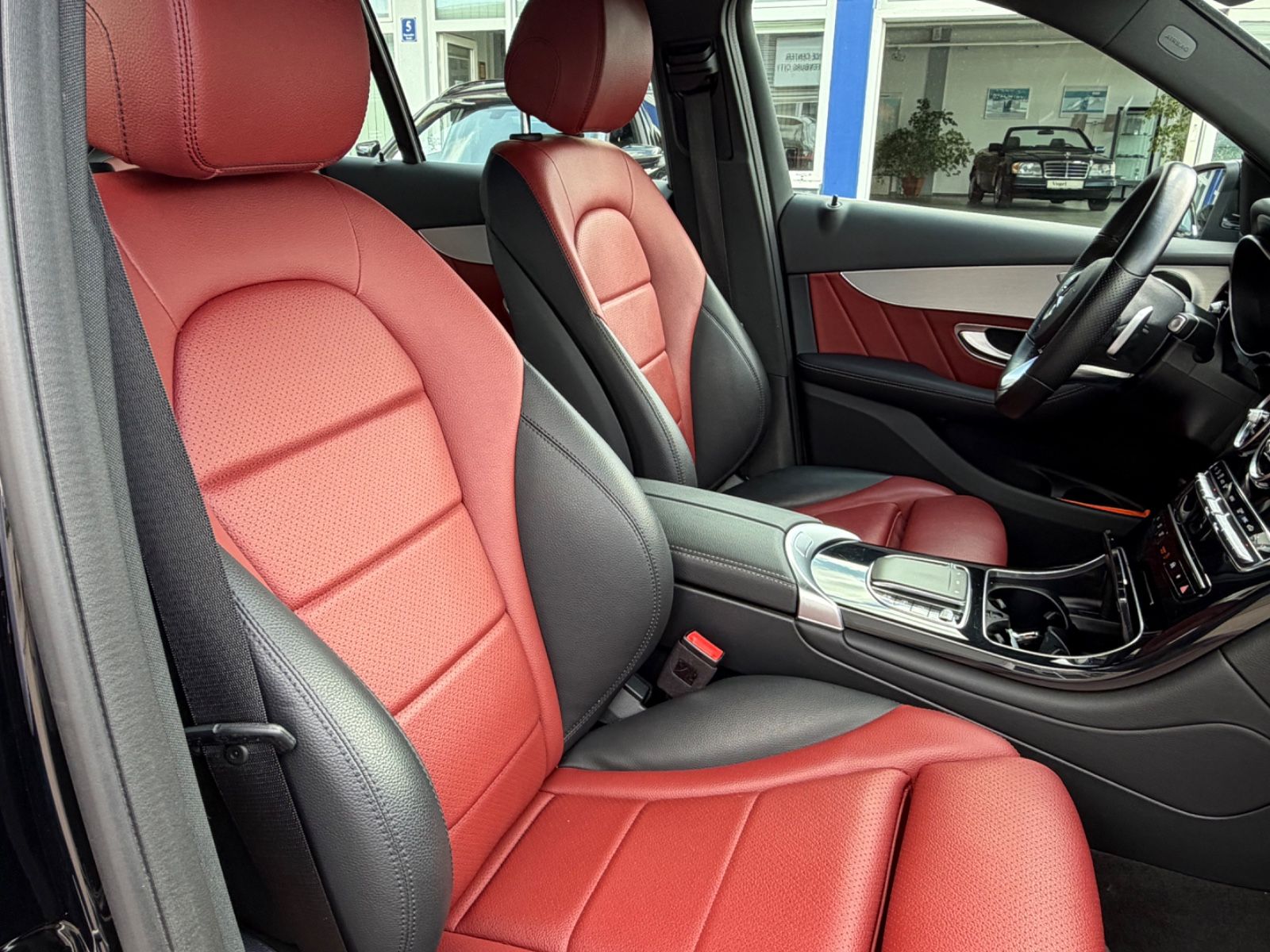Mercedes-Benz GLC 200d 4M LED/HUD/KAMERA/LEDER/AMG-PAKET/1.Hd! foto 11