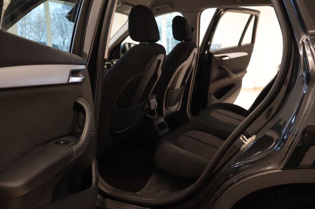 BMW X1 sDrive 18 i Klima PDC SommerWinterräder