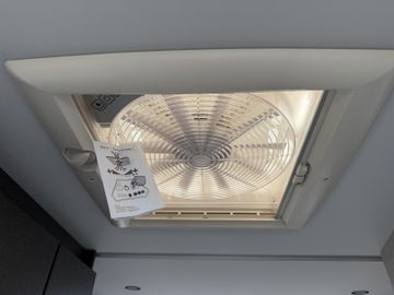 HYMER ERIBA HYMERCAR ML-T CrossTrail 580 4x4 Winterpaket XL Bett