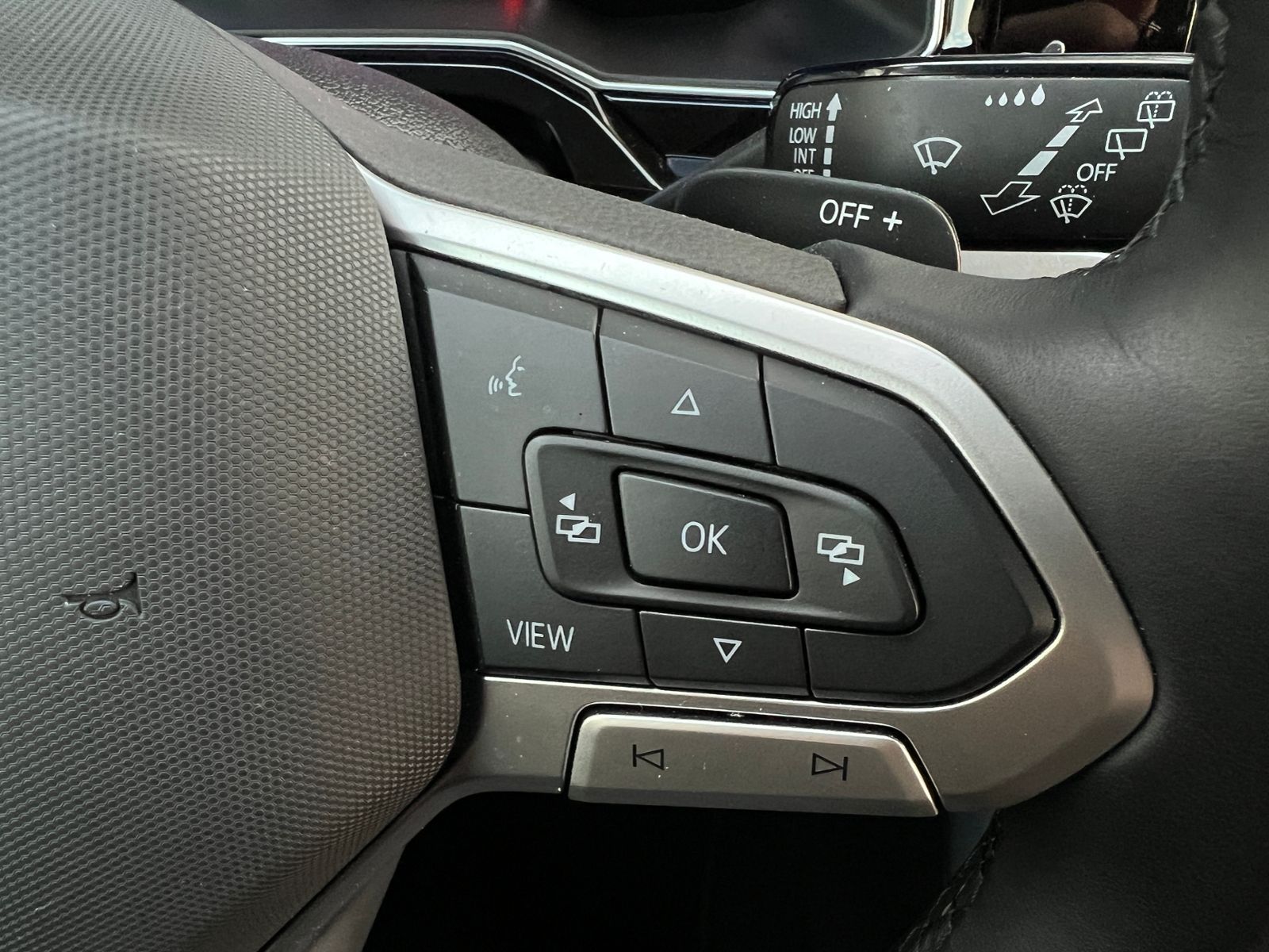 Fahrzeugabbildung Volkswagen Polo GOAL 1.0 TSI DSG *LED, App-Connect, 17'-LM*