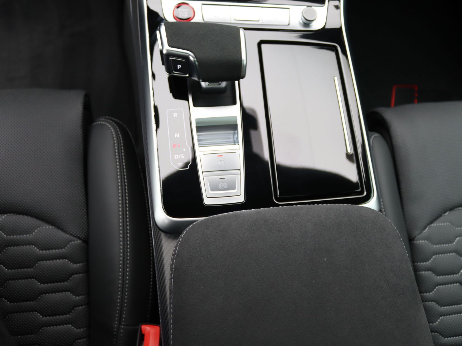 Audi RSQ8 - Bild 13