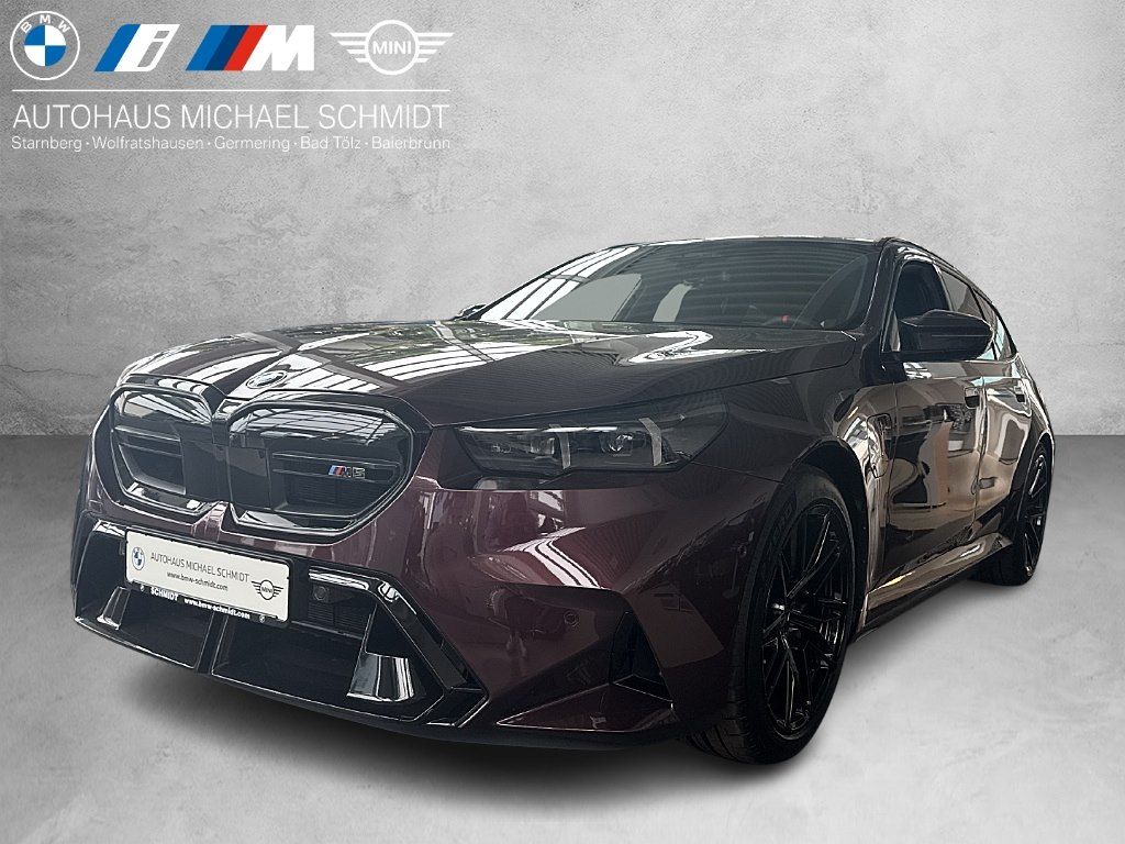 BMW M5 Touring SONDERLACKIERUNG / TRAMONTO BORDEAUX 