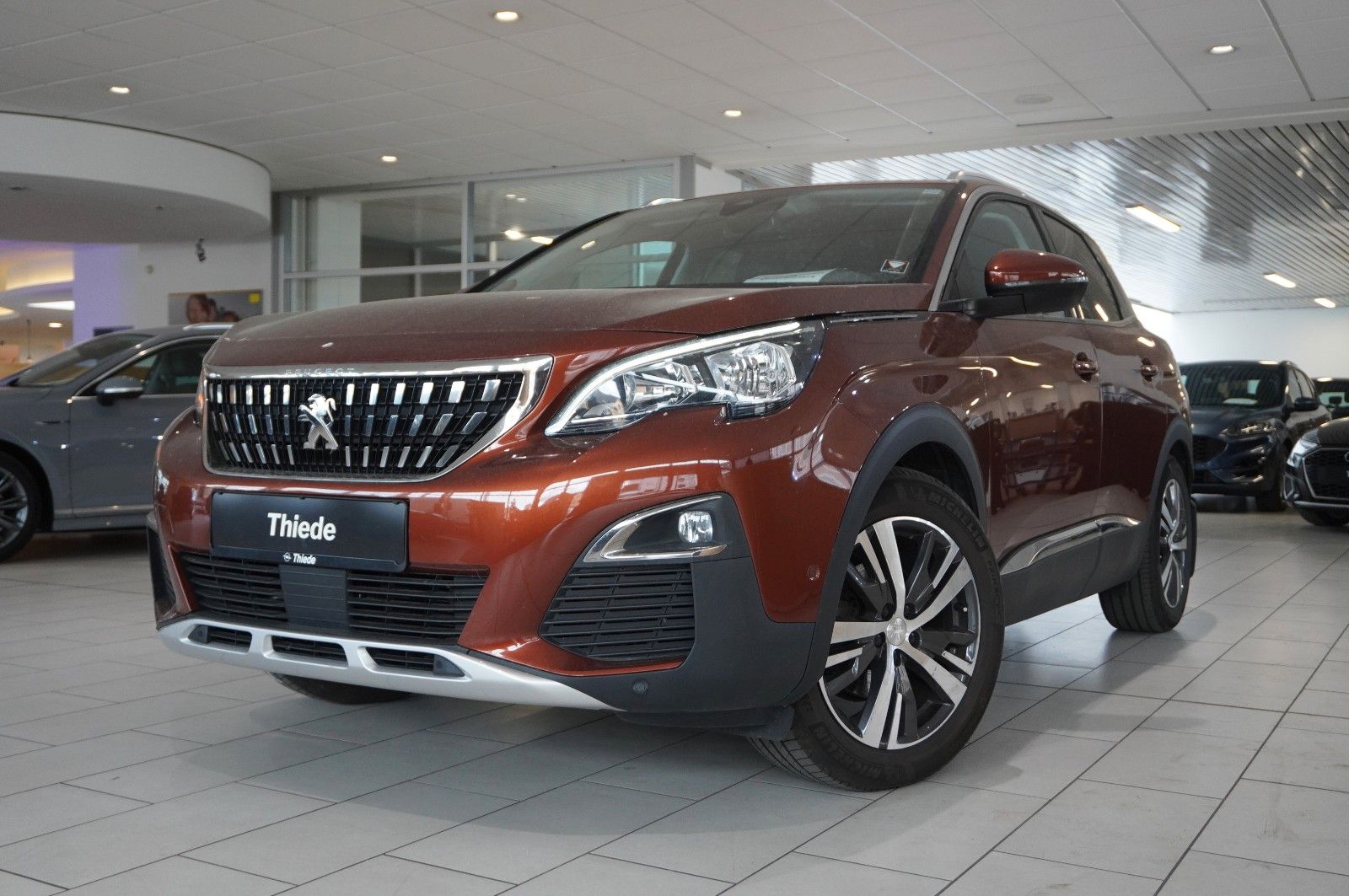 Fahrzeugabbildung Peugeot 3008 1.6D ALLURE NAVI/LED/KAMERA/SHZ/VIRTU./AHK