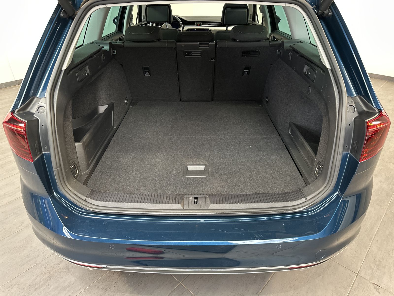 Fahrzeugabbildung Volkswagen Passat Variant GTE NAV+IQ-LIGHT+PANORAMA+ACC+VC