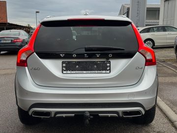 Volvo V60 Cross Country - 9