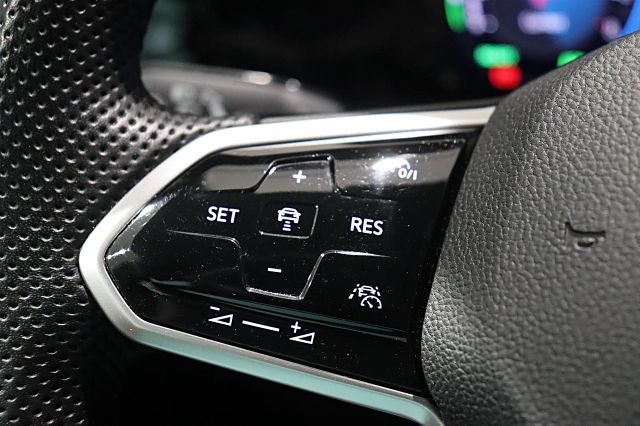 Golf GTE 1.4 TSI eHybrid ACC AHK KAMERA NAVI BT 