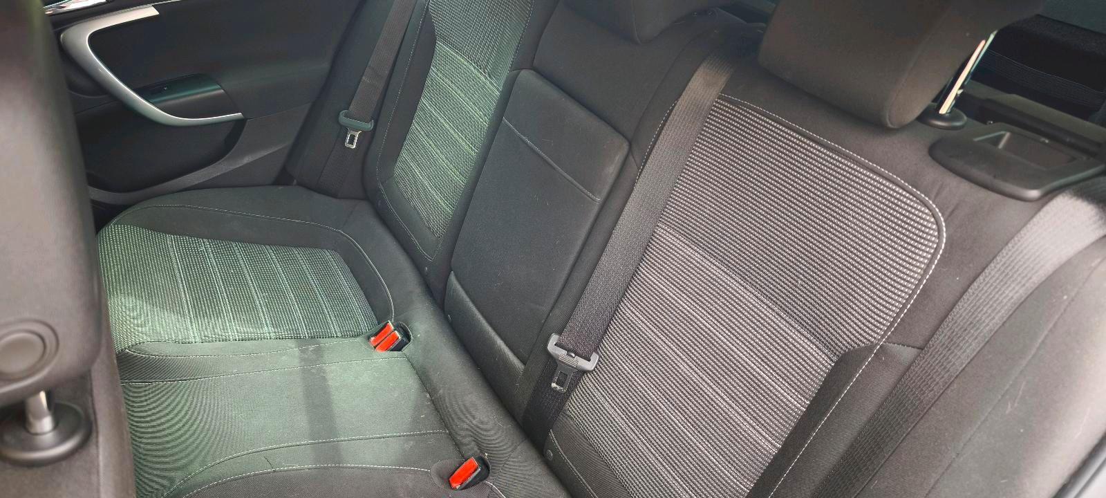Opel Insignia 2011 — photo 8