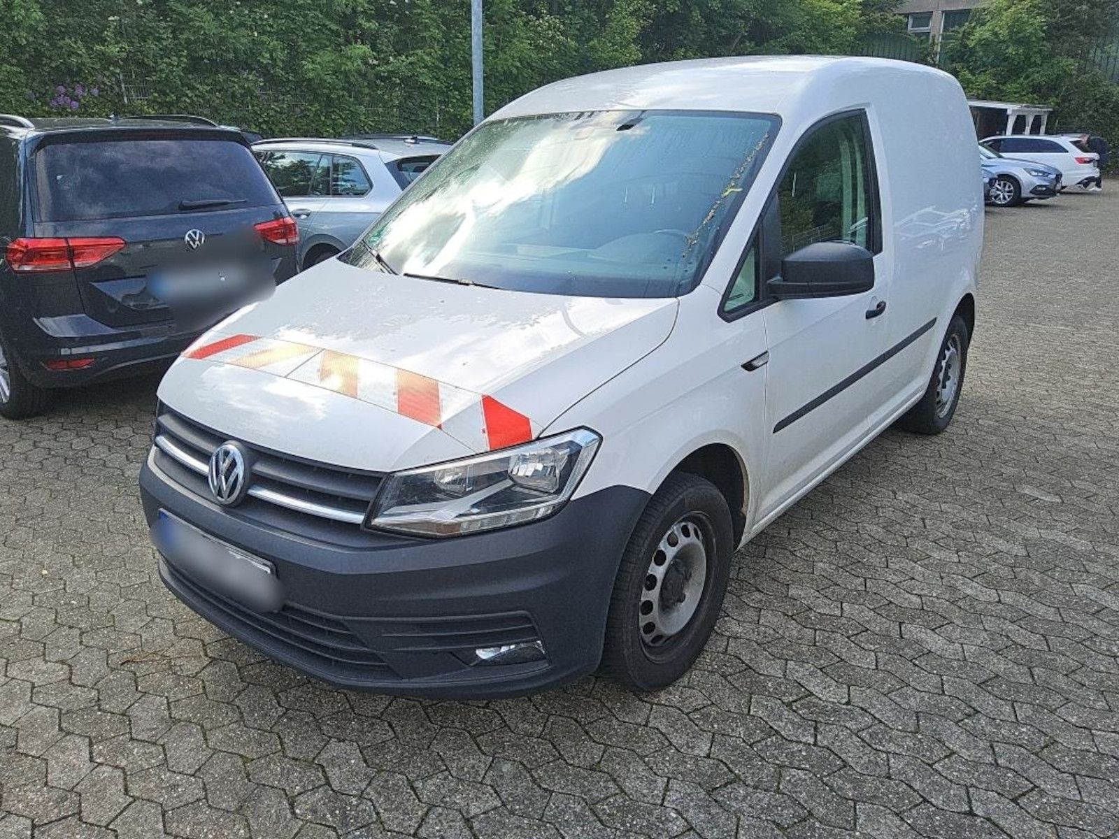 VW Caddy Kasten 2.0 TDI Trendline*AHK*SHZ