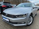 Volkswagen Passat Lim. Highline BMT/Start-Stopp R-LINE PANO - Volkswagen Passat: R Line