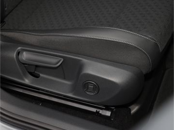 Volkswagen T-Roc R-Line 1.5 eTSI DSG AHK Kamera LED