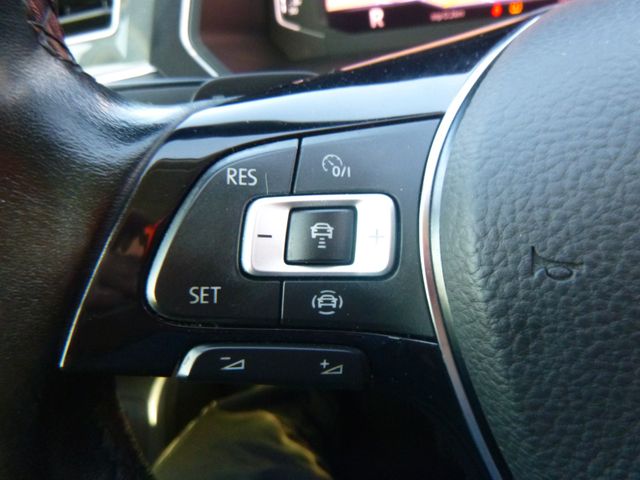 Fahrzeugabbildung Volkswagen Tiguan IQ.DRIVE 2,0 TDI >AUT/NAV/KAM/SHZ/PDC<