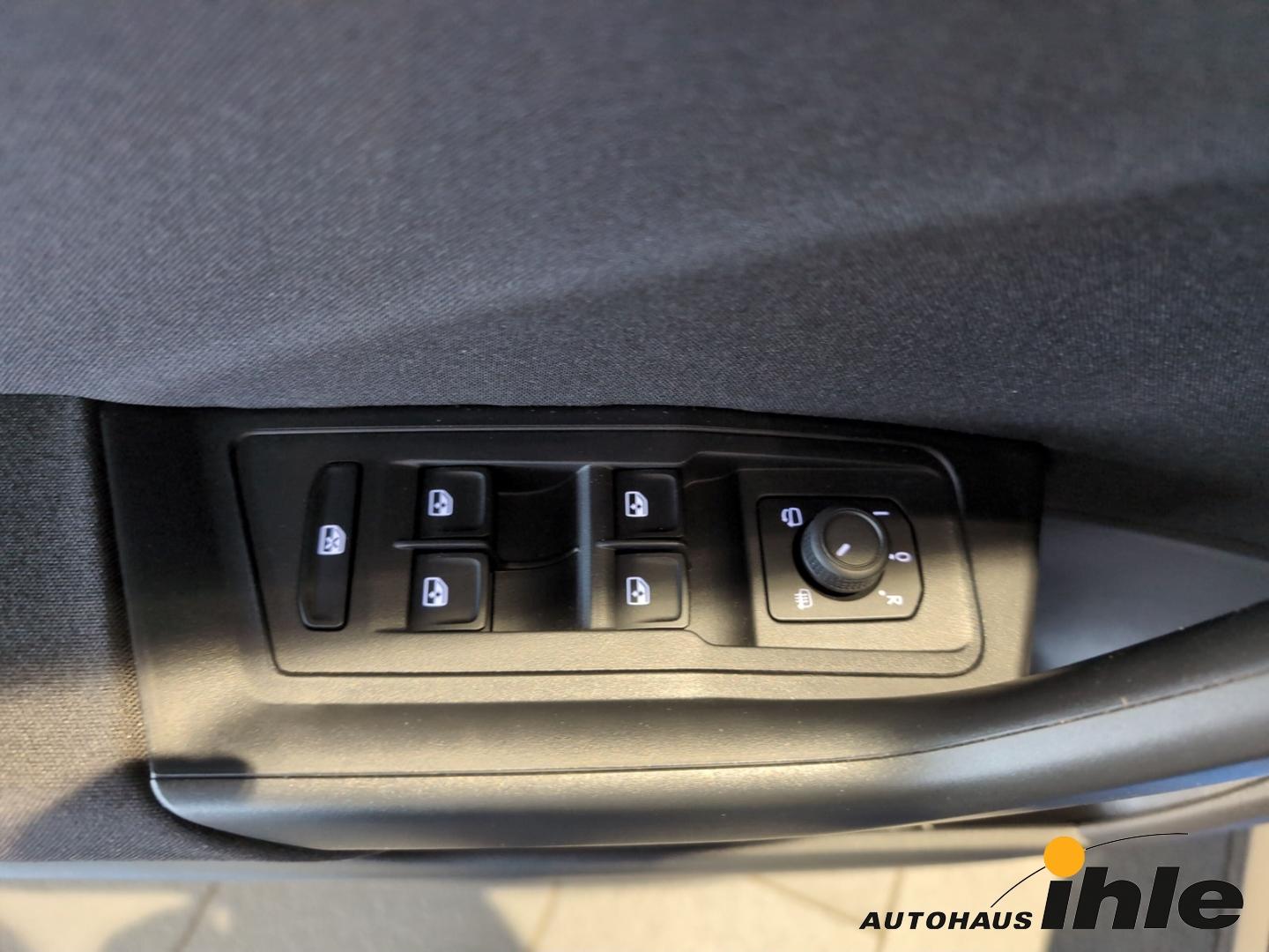 Volkswagen T-Roc Life 1,5 TSI R-FAHRKAMERA+ACC+LANEASSIS., миниатюра 20