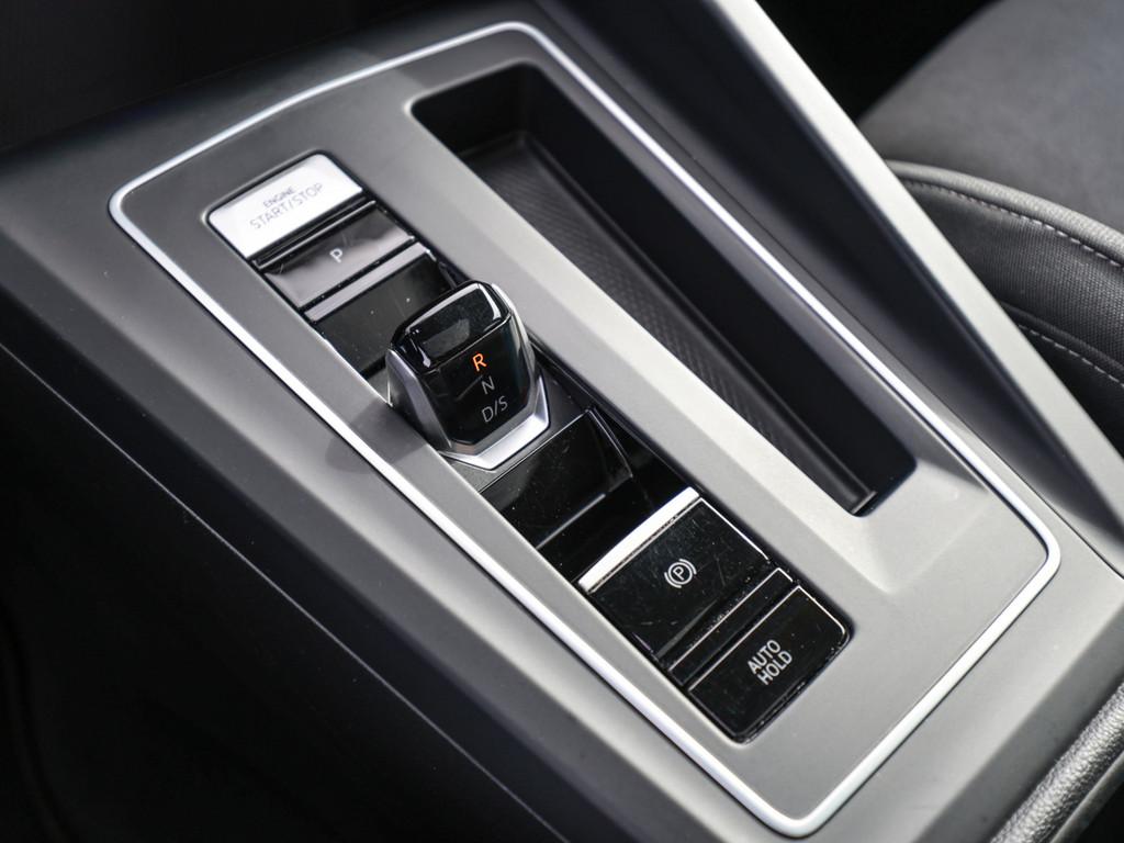Volkswagen Golf VIII 1.5 eTSI Style PANO LED ACC SHZ PDC, миниатюра 18
