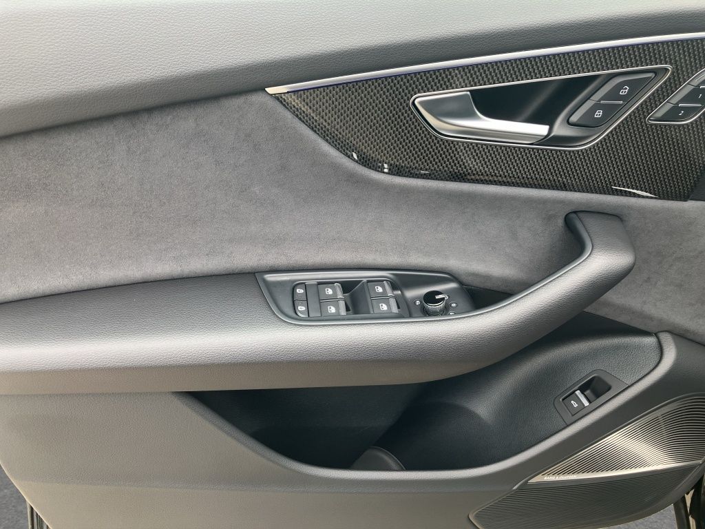 Fahrzeugabbildung Audi SQ8 4.0 TFSI qu. MATRIX*HUD*AHZV*B&O*STHZG*22''*