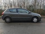 Toyota Corolla 1.4 Sol Klimaanlage Garagenwagen TÜV  - gebrauchte Toyota Corolla aus dem Jahr 2002