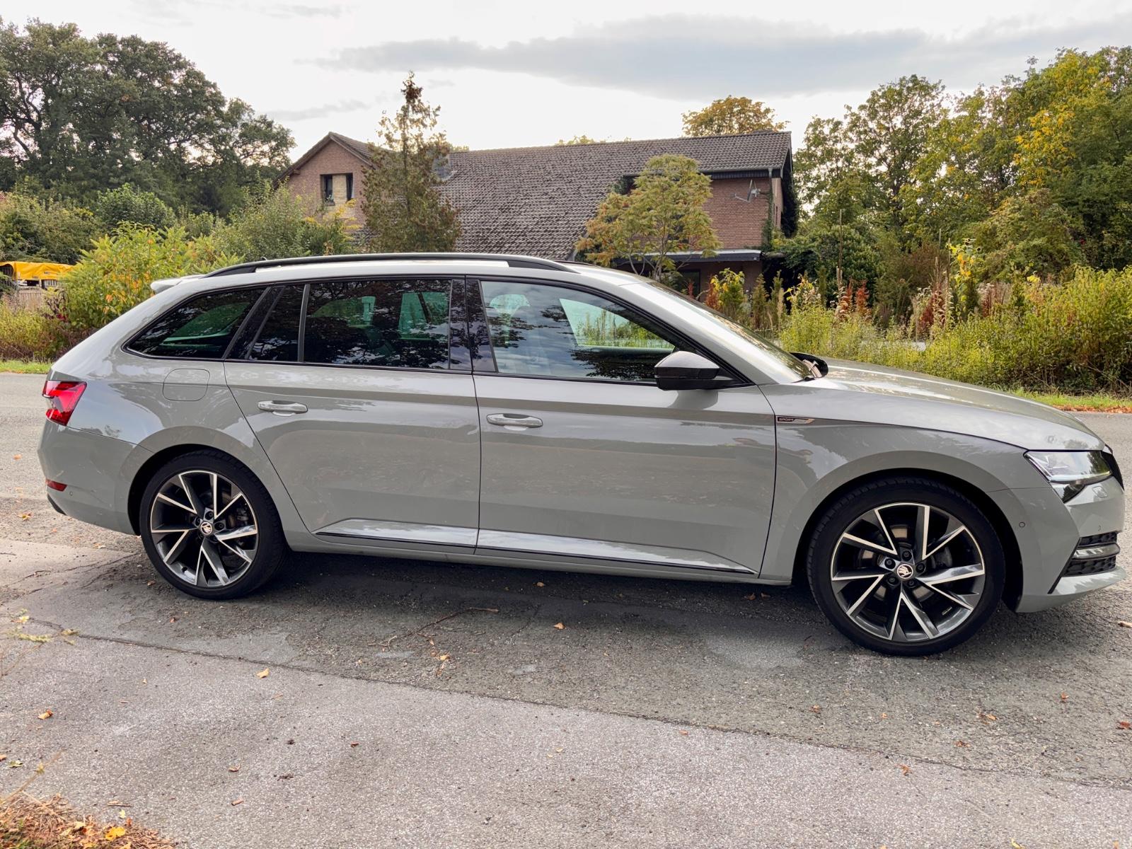 Skoda Superb 1.4 TSI iV DSG SPORTLINE COMBI 
