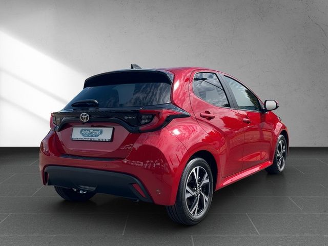 Toyota Yaris 1.5 Hybrid Teamplayer *2xPDC*BLIS*SHZ*