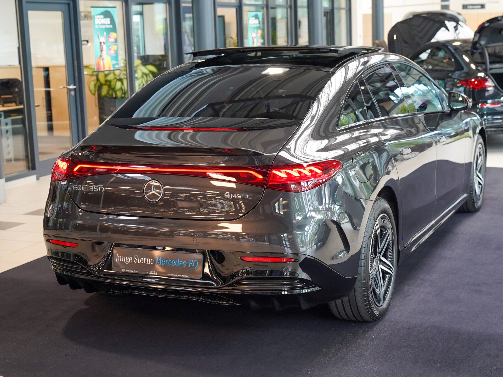 Mercedes-Benz EQE 350 4M AMG Line Night AIRMATIC Massage Pano foto 3
