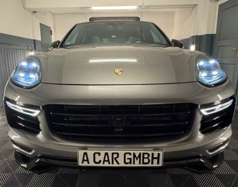 Porsche Cayenne - 2