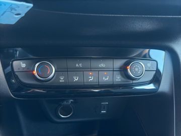 Opel Corsa F Edition 1.2 KAMERA CARPLAY SHZ LHZ